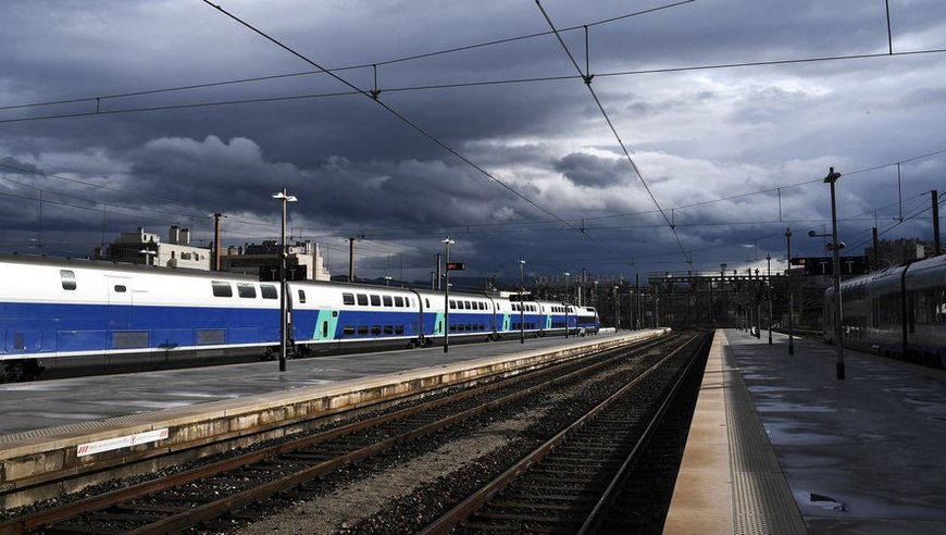 Le train plutôt que l'avion ?